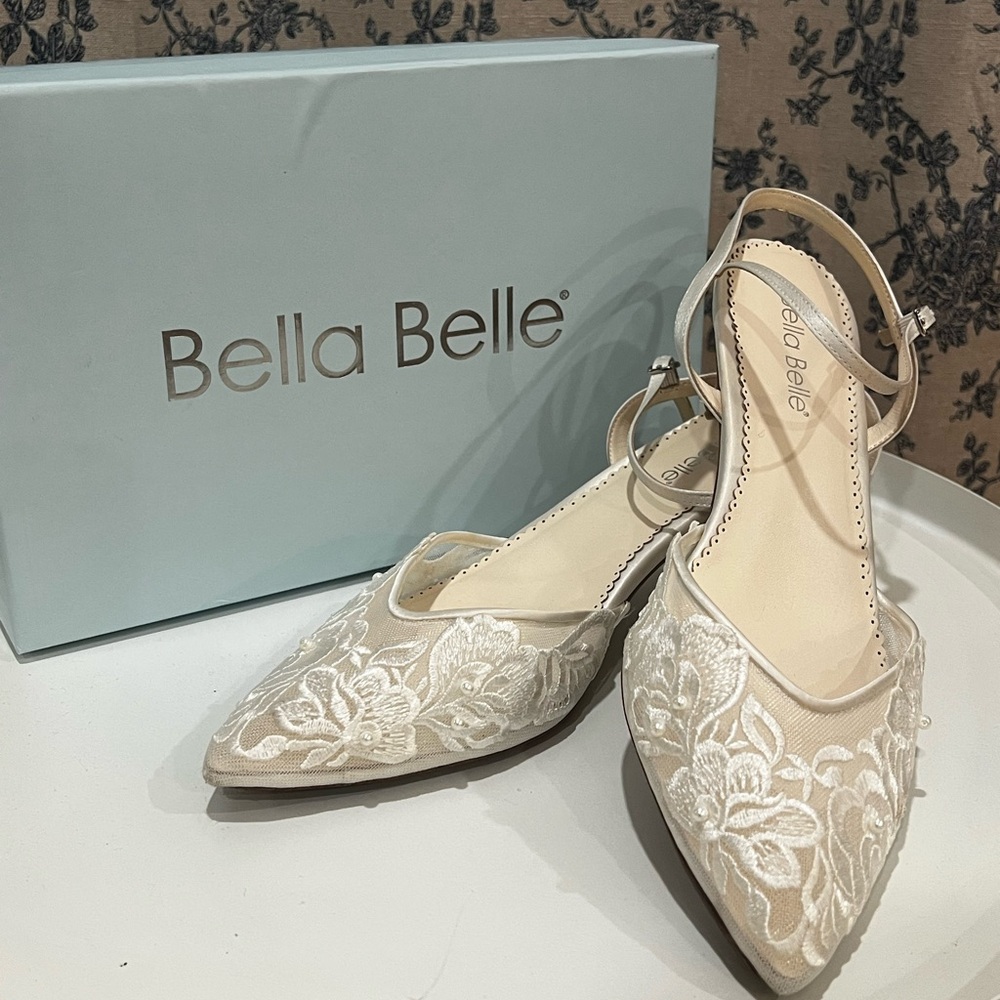 Bella Belle Ivory Floral Lace Low Heel